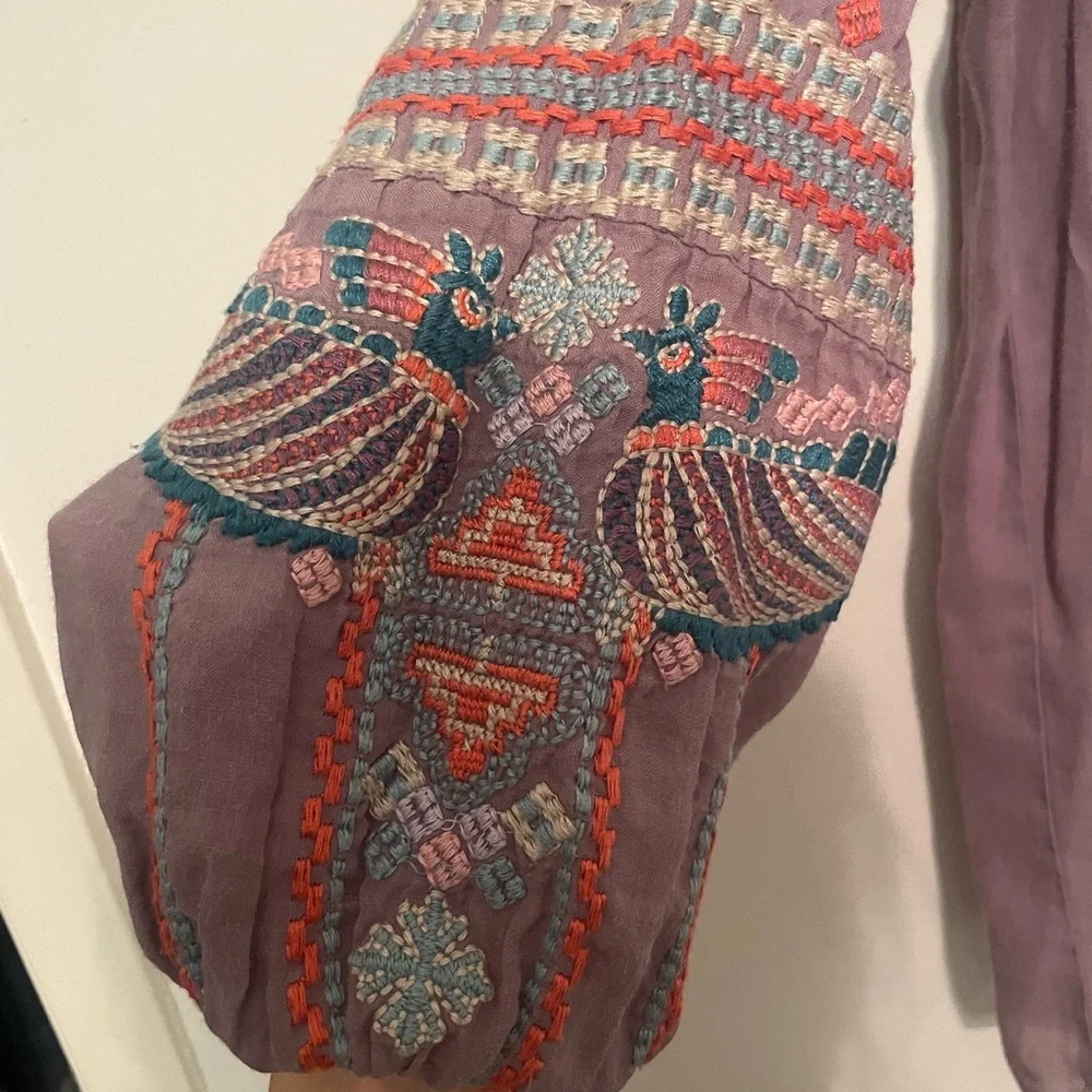 Johnny Was small purple Bohemian Embroidered Women's Top - Picture 5 of 5